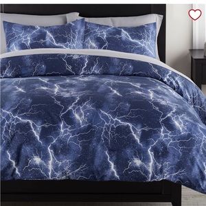 Pottery Barn Teen “Storm” Queen Duvet and 2 standard sham set